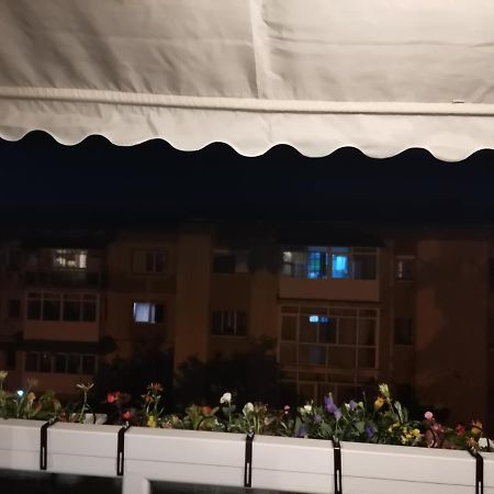 Bloom Box Apartments 克拉奥华 外观 照片